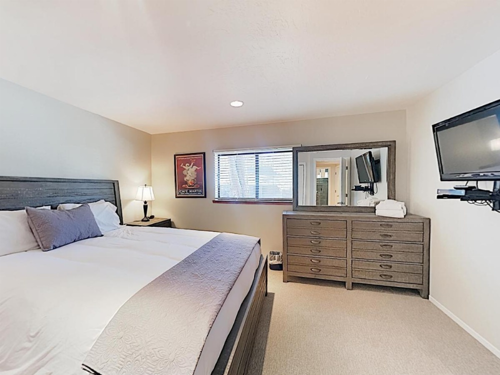 Group Getaways Holiday Home 4030 Image 14