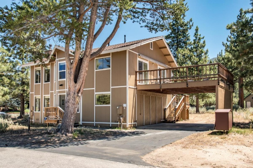 Group Getaways Holiday Home 4030